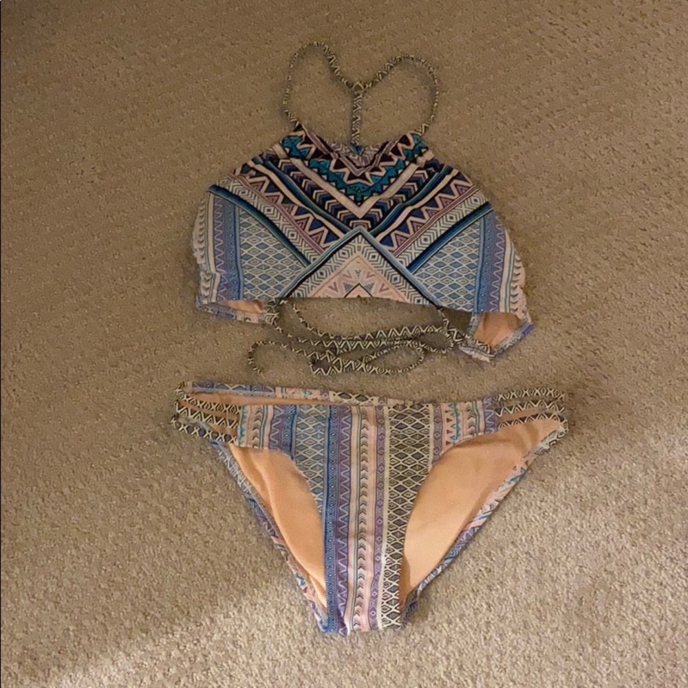 Bathing suit